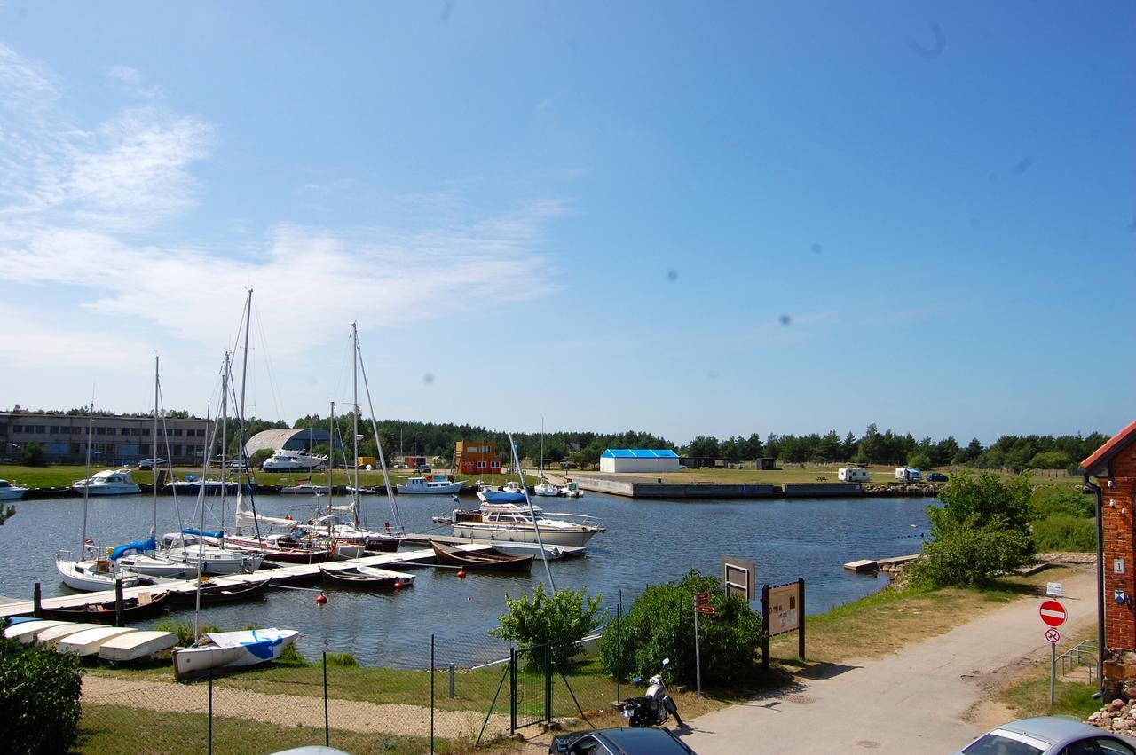Akagals Hotel Pāvilosta Buitenkant foto
