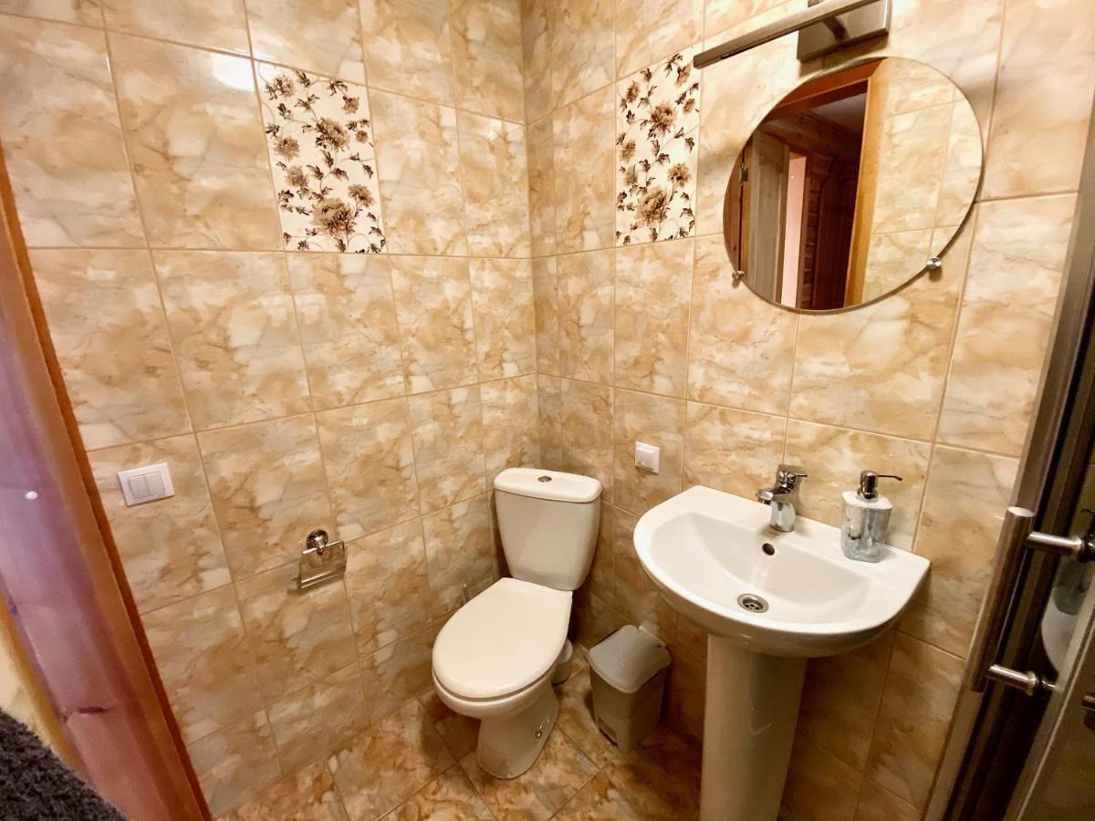 Akagals Hotel Pāvilosta Buitenkant foto